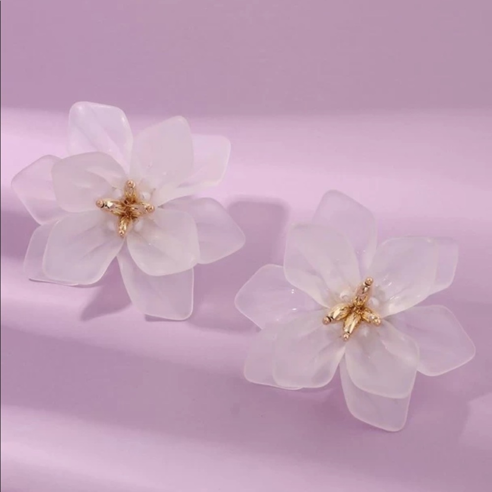 NWOT Statement Flower Earrings